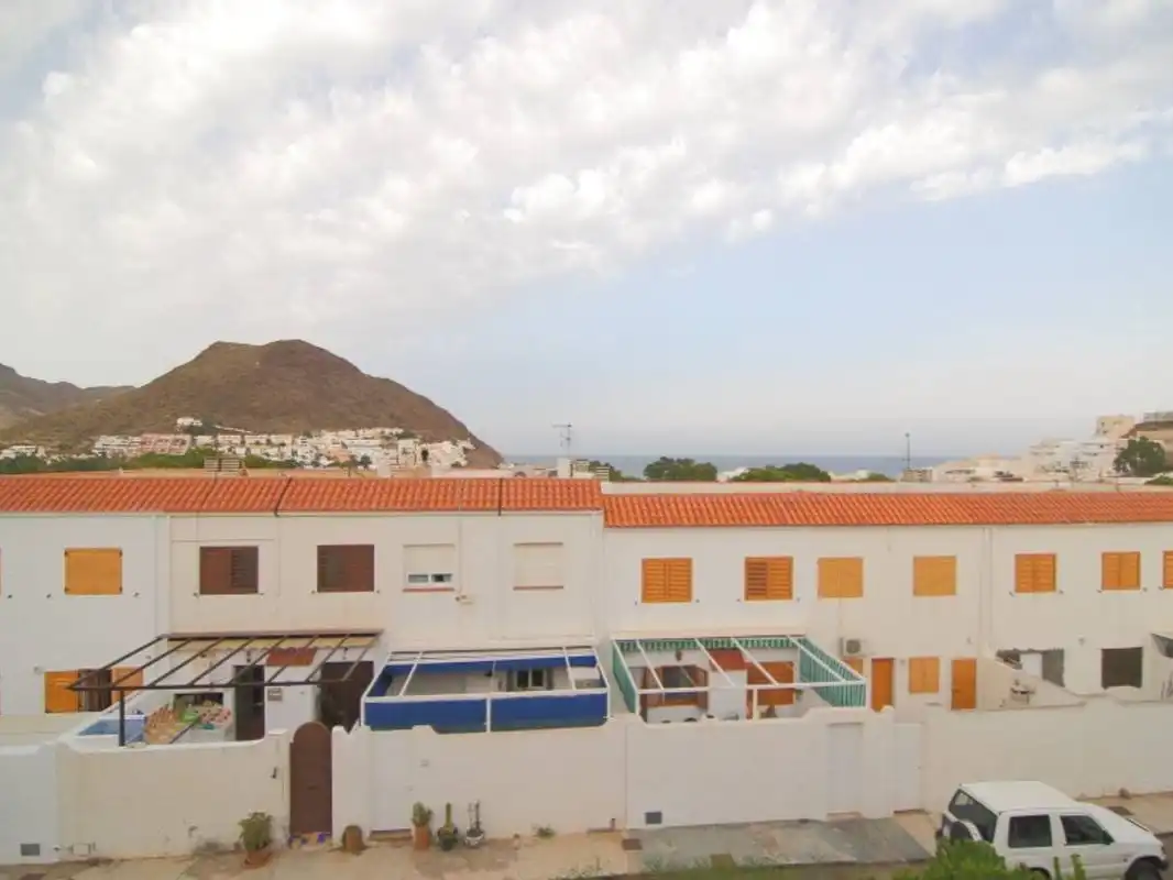 Vista exterior de Casa o chalet en venta en Níjar con Aire acondicionado, Terraza y Balcón