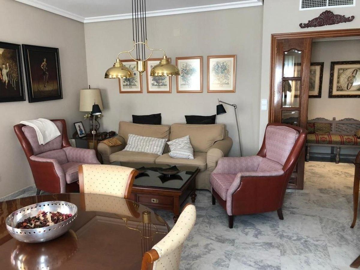 Sala d'estar de Pis en venda en  Córdoba Capital amb Aire condicionat, Calefacció i Terrassa