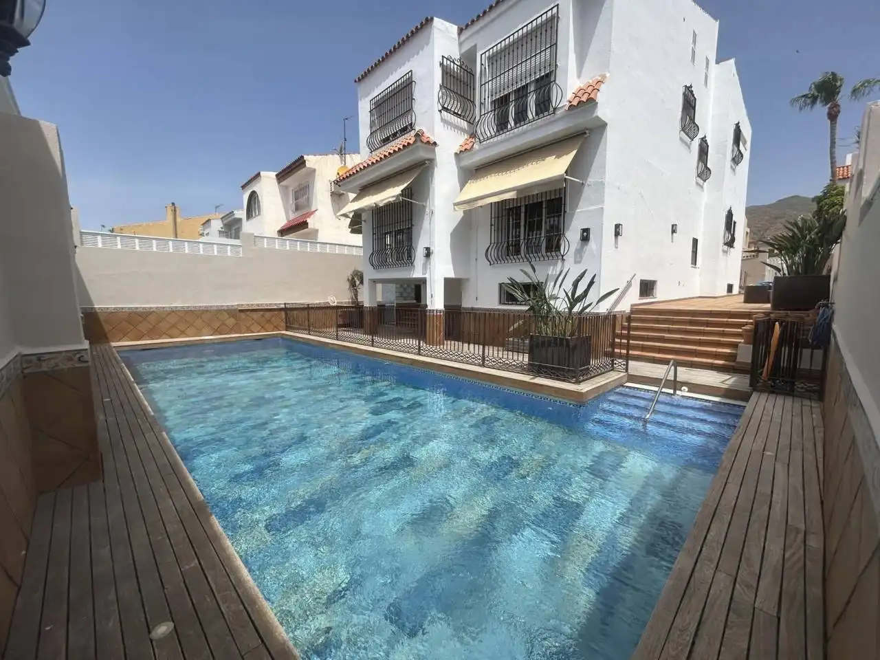 Swimming pool of Houses for sale in Roquetas de Mar  with Air Conditioner, Private garden and Terrace