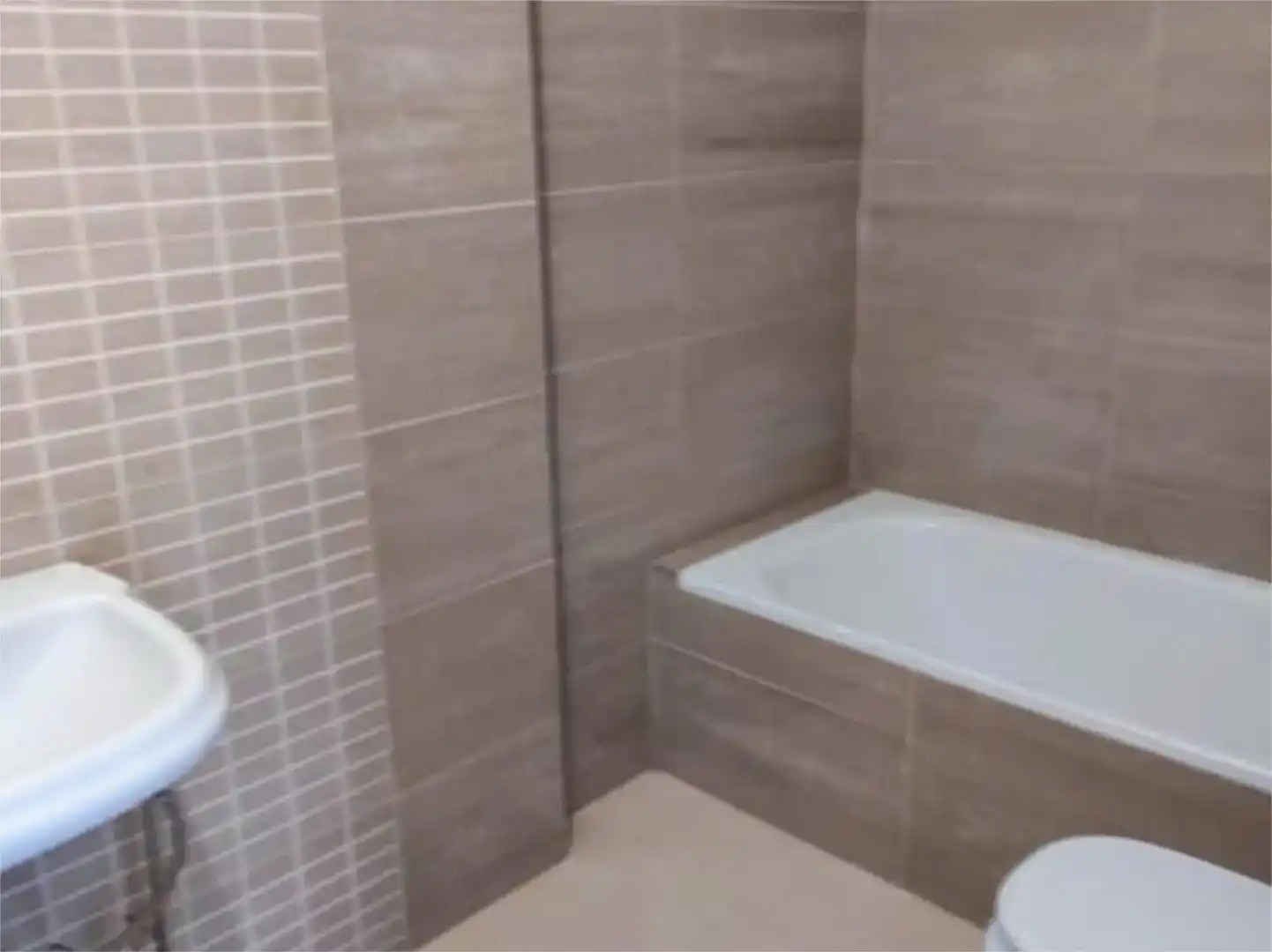 Badezimmer von Wohnung zum Verkauf in Lorca mit Schwimmbad und Balkon