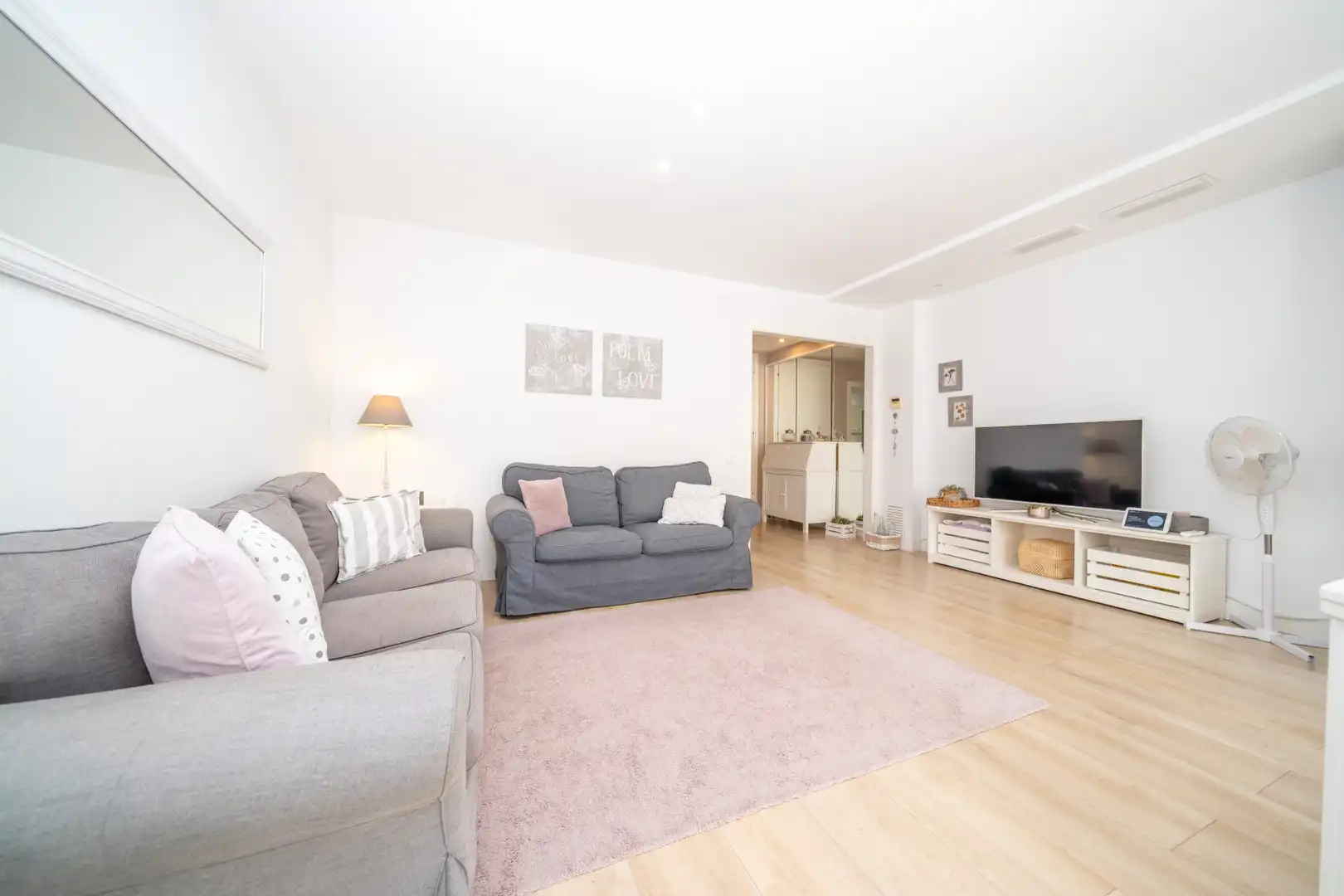 Sala de estar de Casa adosada en venta en Calella con Aire acondicionado, Calefacción y Parquet
