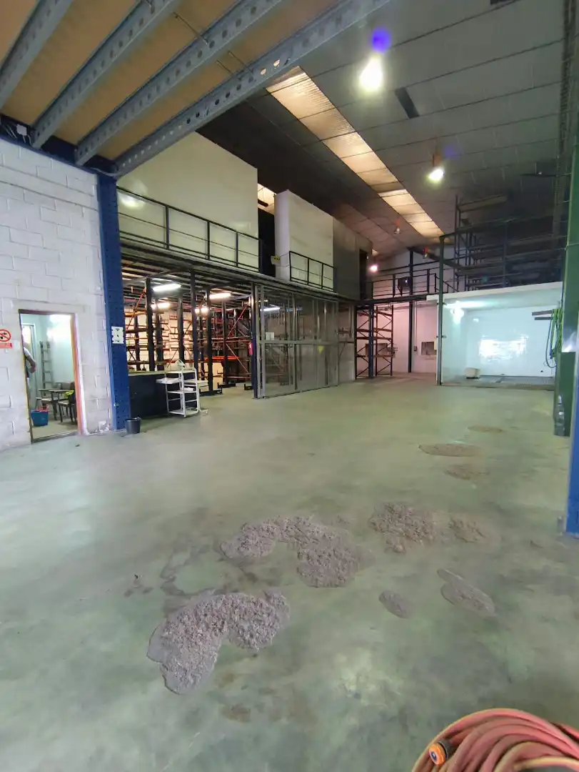 Nave industrial en alquiler en Maracena