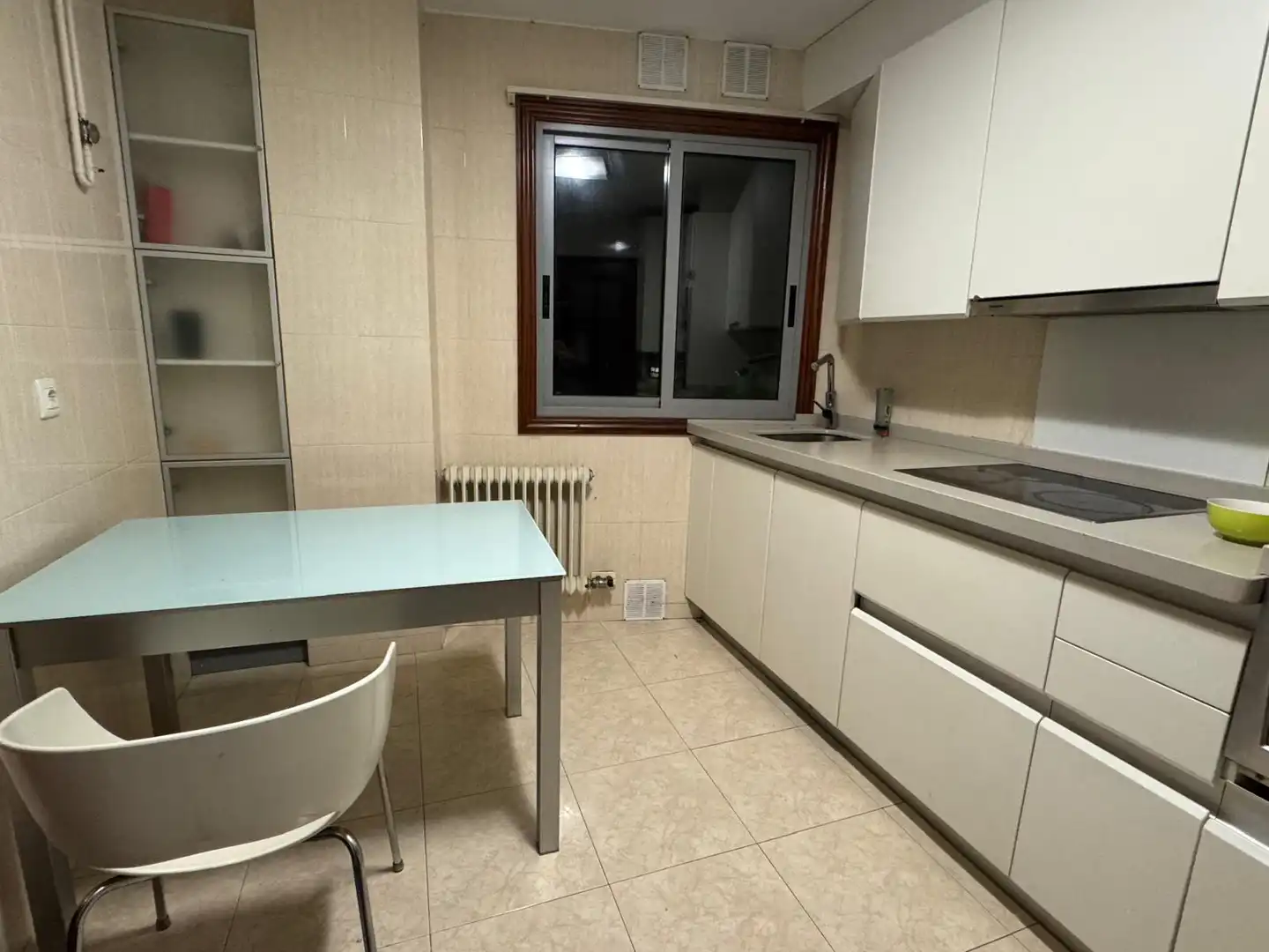 Kitchen of Flat for rent in Santiago de Compostela   with Heating, Storage room and Furnished