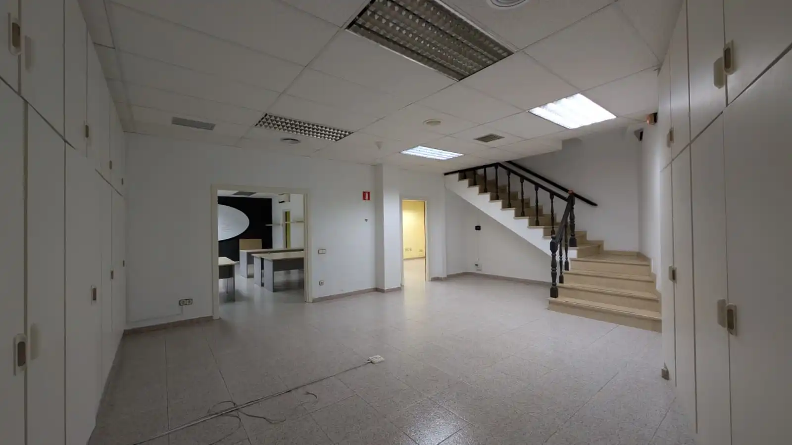 Dúplex en venta en Cornellà de Llobregat con Trastero