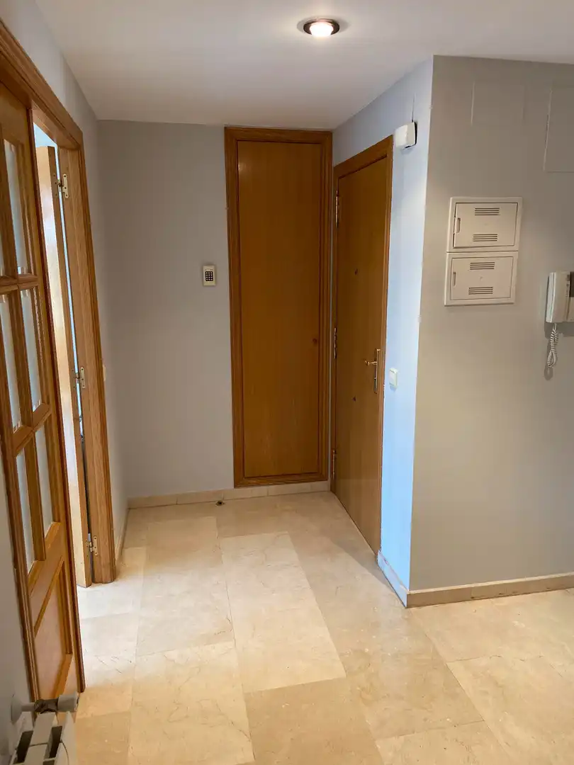 Wohnung zur Miete in Valencia mit Klimaanlage, Heizung und Terrasse