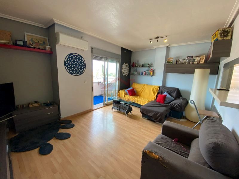 Living room of Flat for sale in Elche / Elx  with Air Conditioner, Heating and Parquet flooring