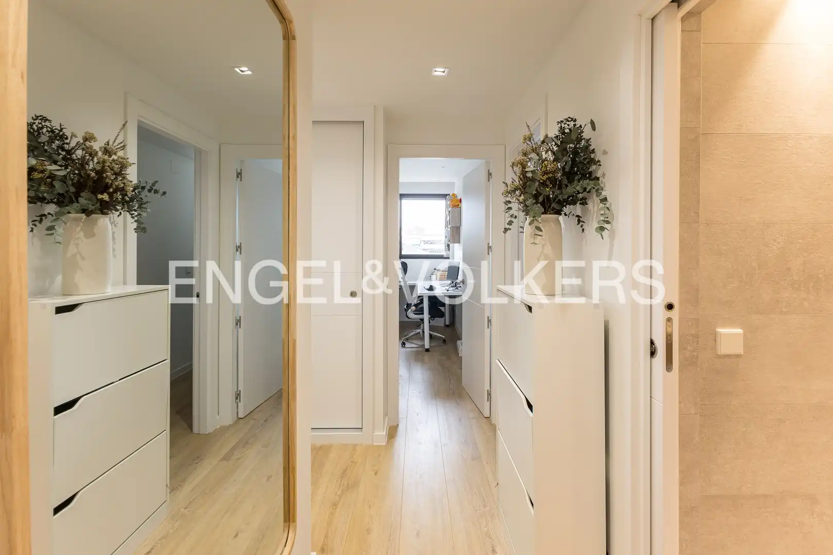 Wohnung zum Verkauf in Madrid mit Klimaanlage, Heizung und Privatgarten