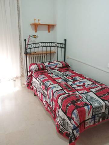 Piso en Alquiler en Periodista Luis Seco de Lucena, 2 en Cerrillo de Maracena - Periodistas