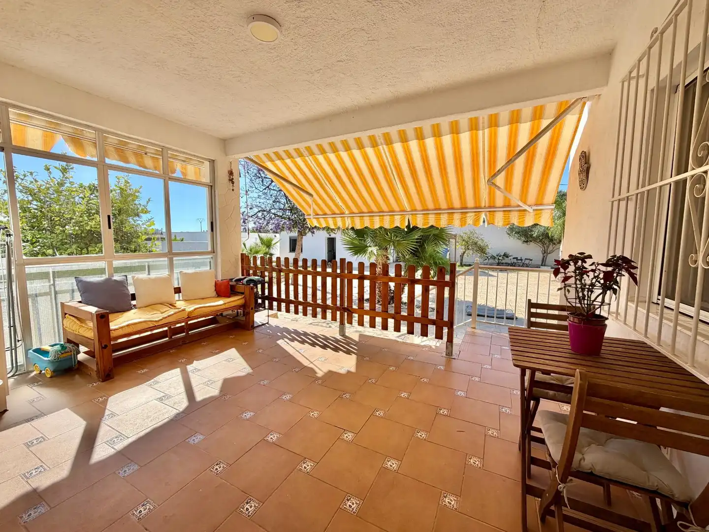 Terraza de Casa o chalet en venta en Elche / Elx con Aire acondicionado, Jardín privado y Terraza