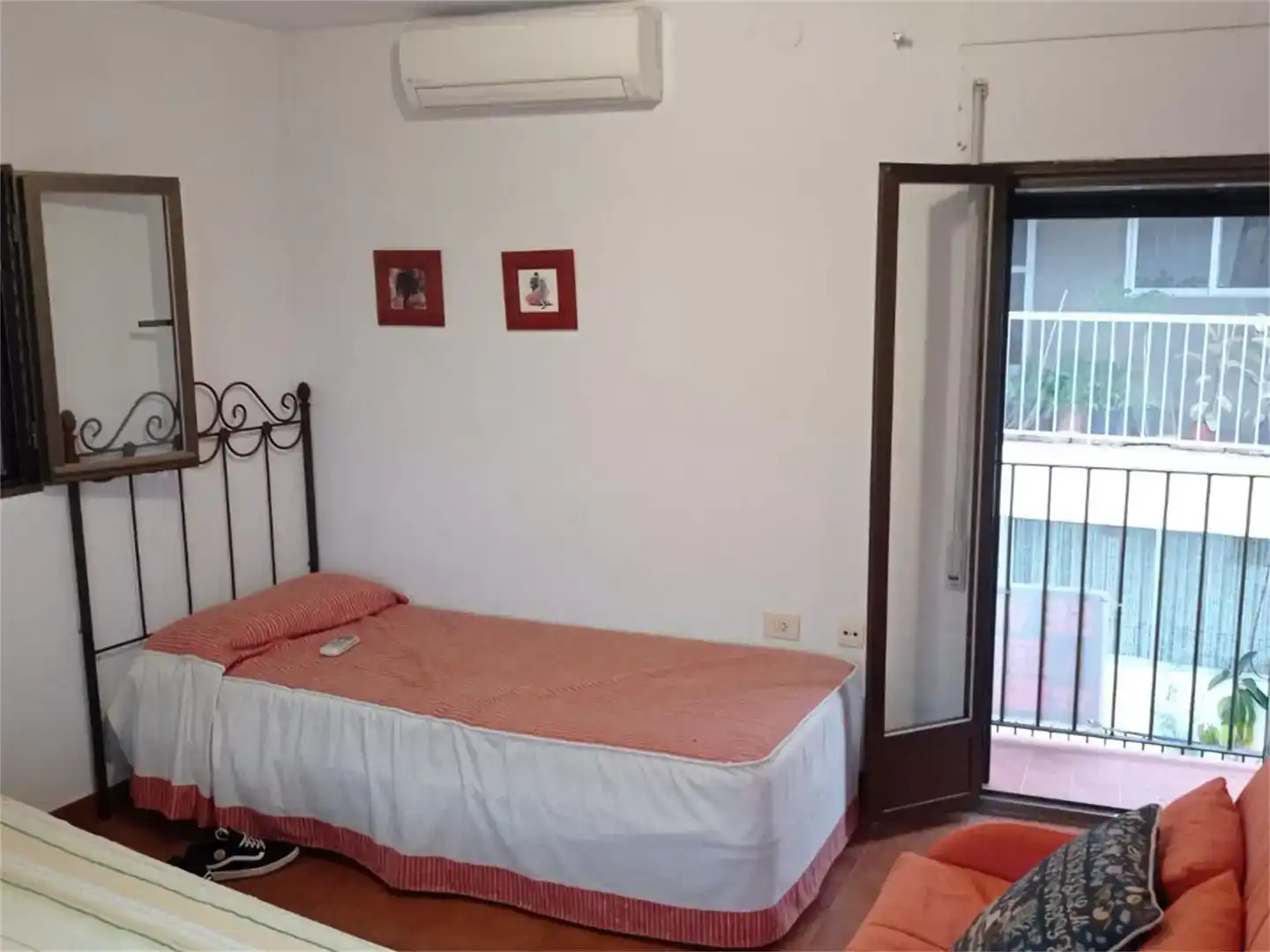 Habitación de Casa adosada en venta en Useras /  Les Useres con Aire acondicionado, Amueblado y Balcón