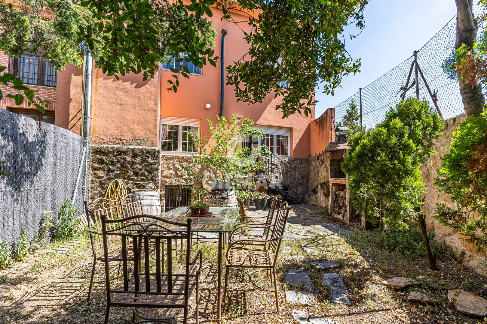Terraza de Casa adosada en venta en Colmenar Viejo con Calefacción y Jardín privado