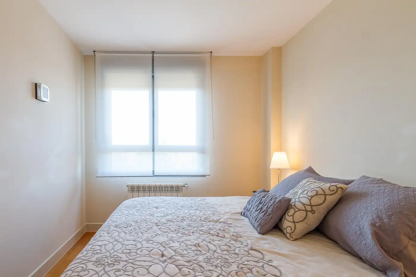 Habitación de Piso en venta en Madrid con Aire acondicionado, Calefacción y Jardín privado