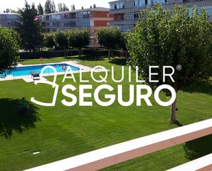 Jardí de Pis de lloguer en Colmenar Viejo amb Calefacció, Terrassa i Piscina