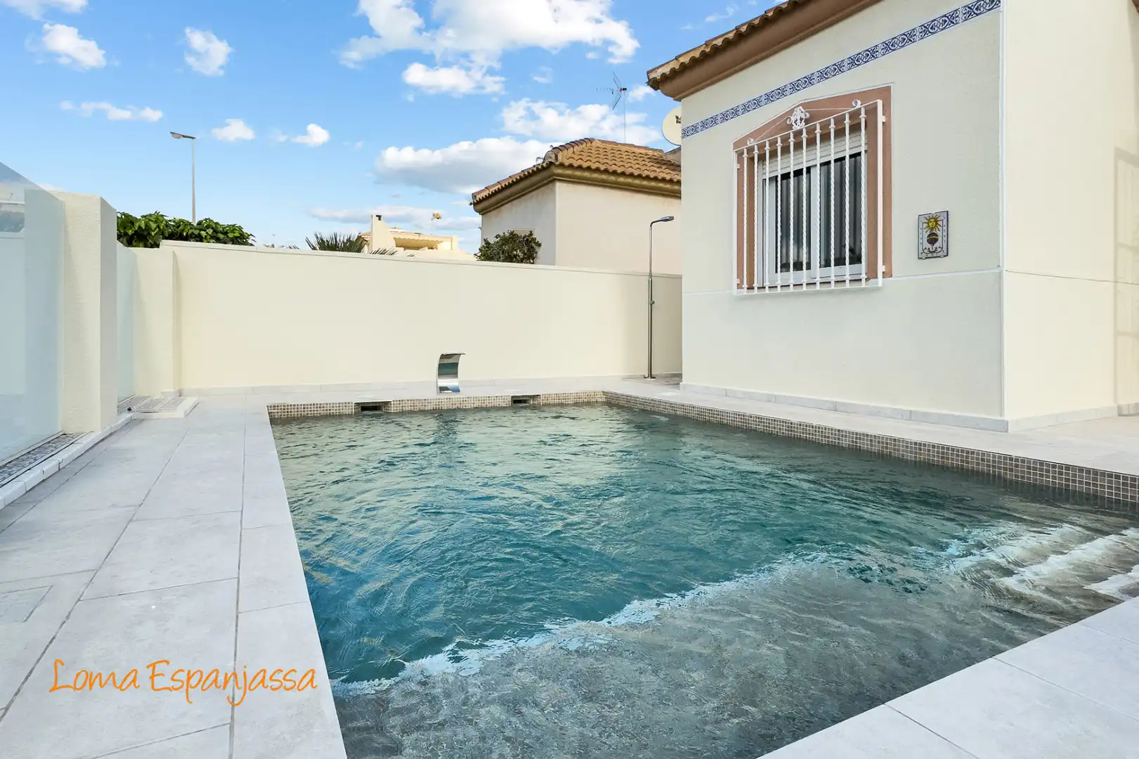 Piscina de Casa o chalet en venta en Torrevieja con Aire acondicionado, Jardín privado y Piscina