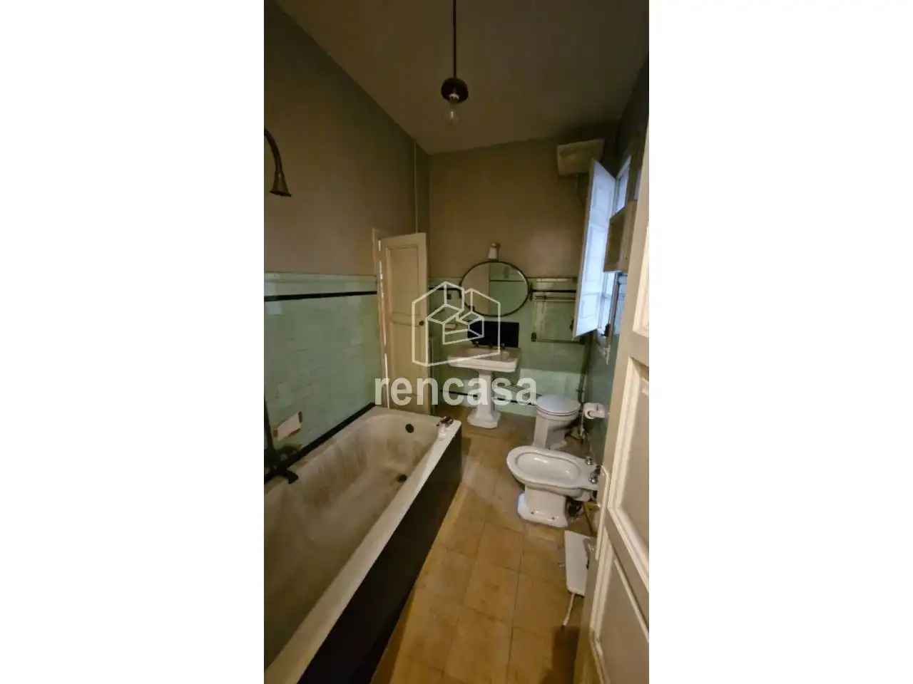 Badezimmer von Wohnung zum Verkauf in Lleida mit Balkon