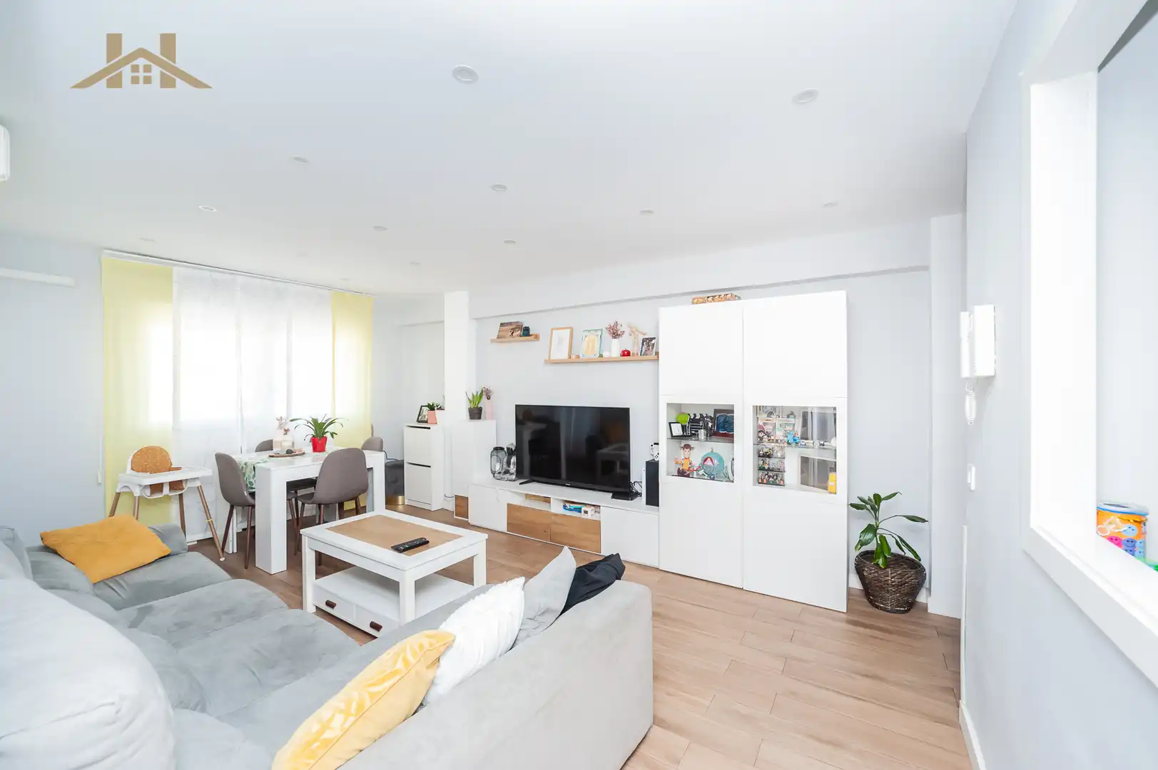 Living room of Flat for sale in Alcorcón  with Air Conditioner, Heating and Terrace
