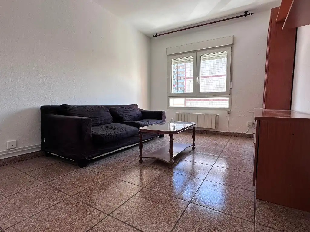 Living room of Flat for sale in Gijón   with Heating, Terrace and Furnished