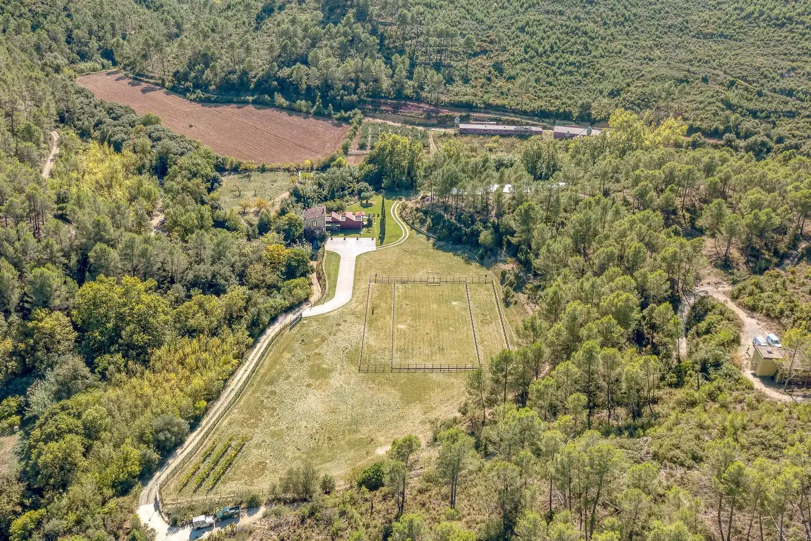 Finca rústica en venta en Boadella i les Escaules con Calefacción, Jardín privado y Terraza