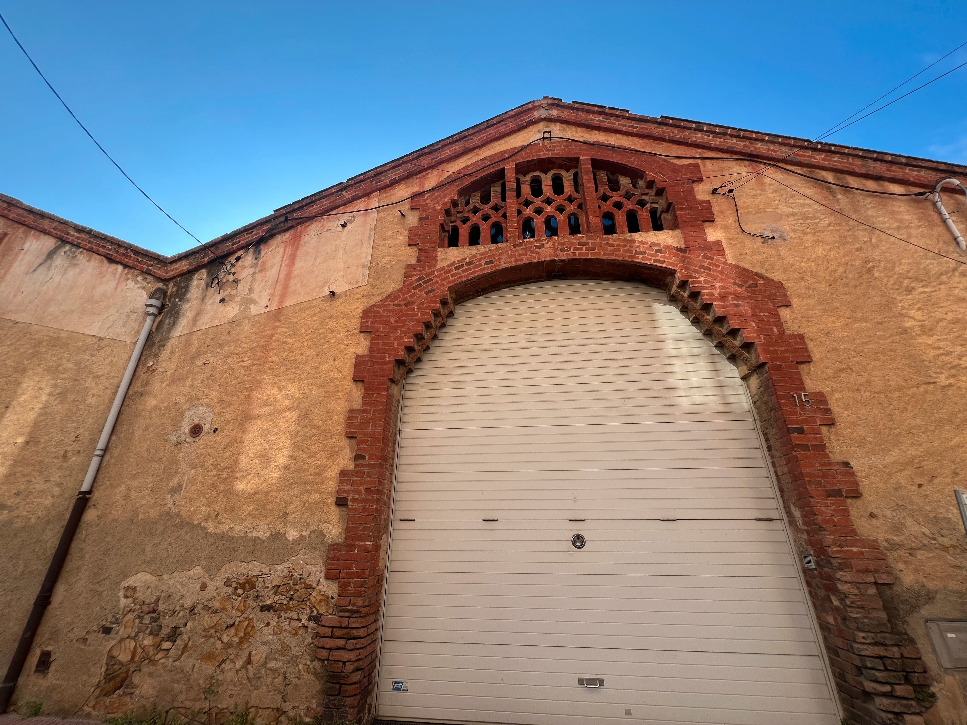 Vista exterior de Nau industrial en venda en Sant Feliu de Guíxols amb Calefacció i Alarma