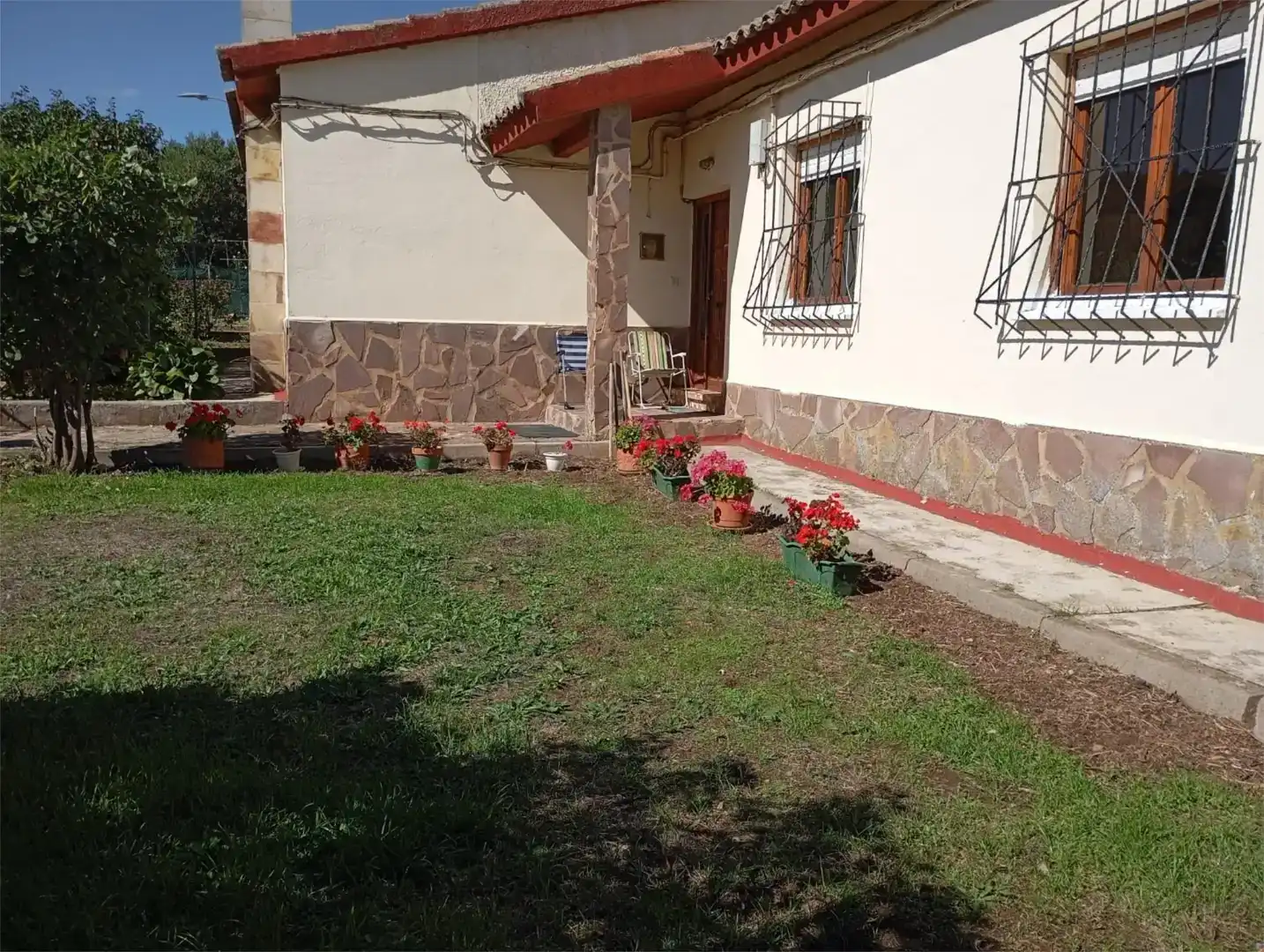 Jardí de Casa o xalet en venda en Herrera de Pisuerga amb Jardí privat, Moblat i Forn