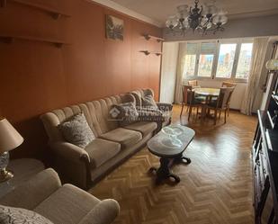 Living room of Flat for sale in  Madrid Capital