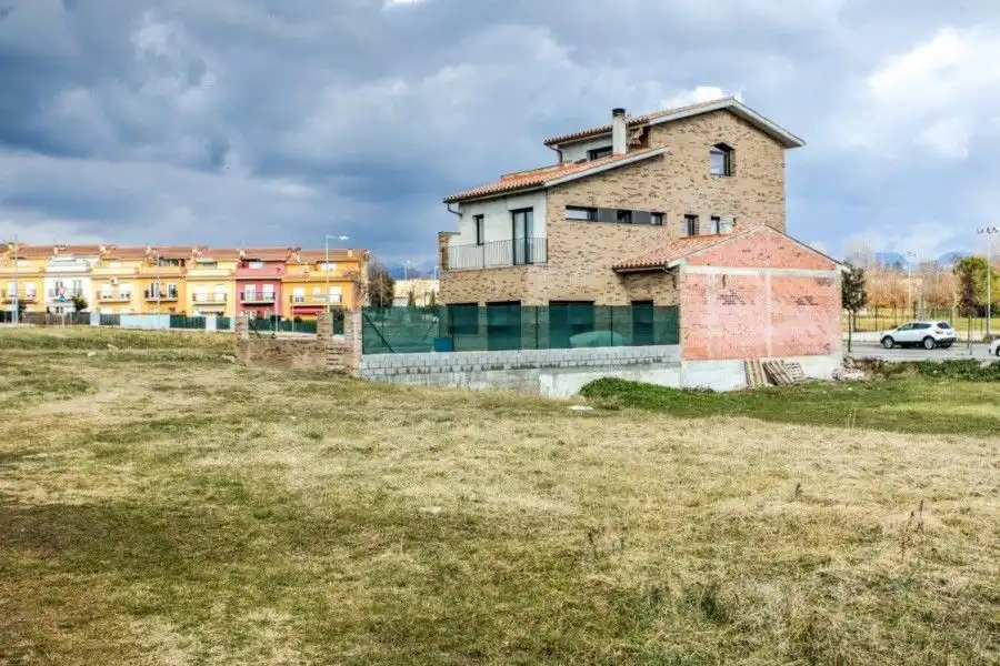 Terreny residencial en venda a Manlleu, imagen 2