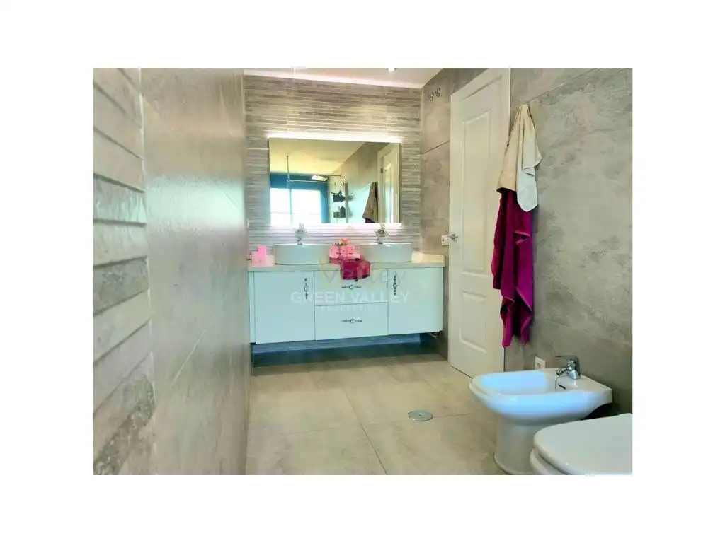 Baño de Piso en venta en La Alcaidesa con Jardín privado, Terraza y Piscina