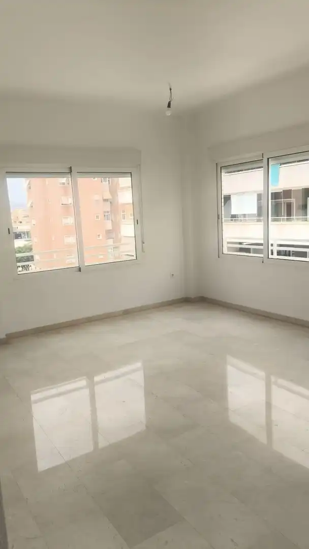 Dormitori de Àtic en venda en Elche / Elx amb Terrassa, Traster i Piscina comunitària