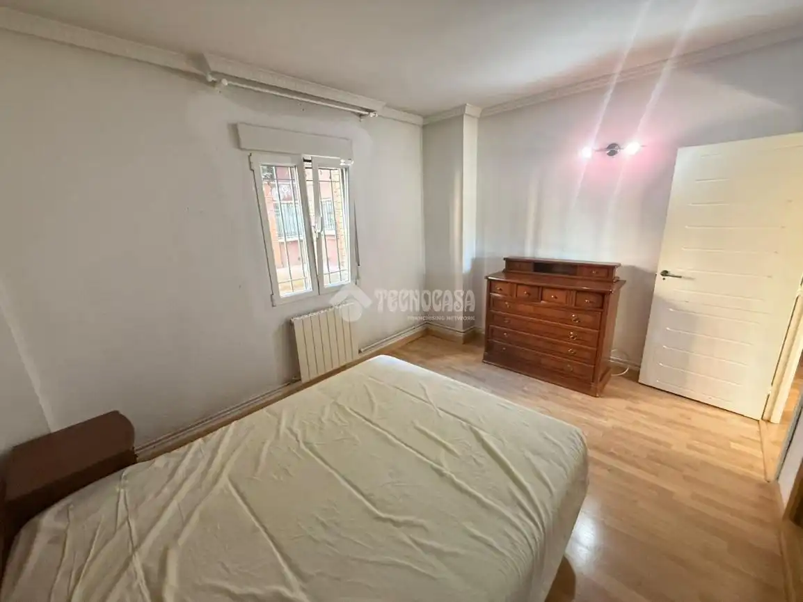 Bedroom of Flat for sale in Alcalá de Henares  with Heating