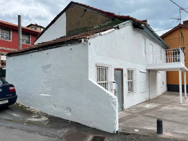 Vista exterior de Casa o xalet en venda en Ortuella amb Terrassa
