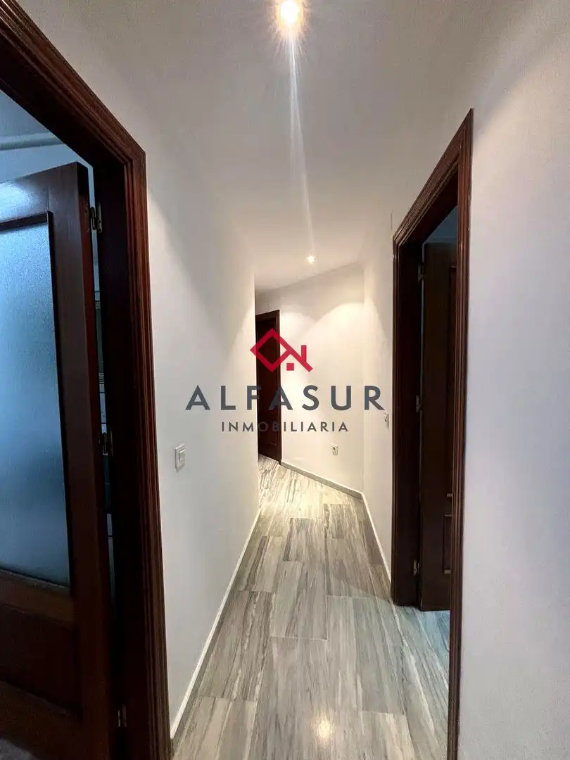 Bajo con piscina en alquiler en Calle Altabaca, imagen 18