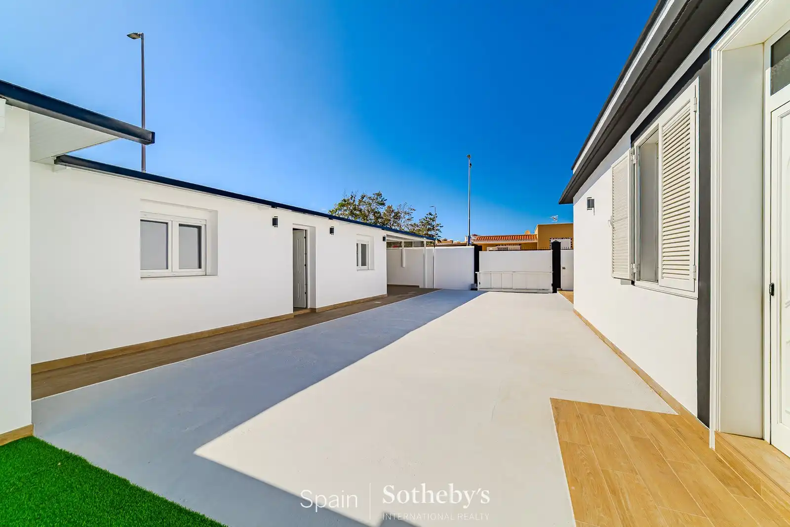 Vista exterior de Casa o chalet en venta en San Miguel de Abona con Aire acondicionado, Jardín privado y Terraza