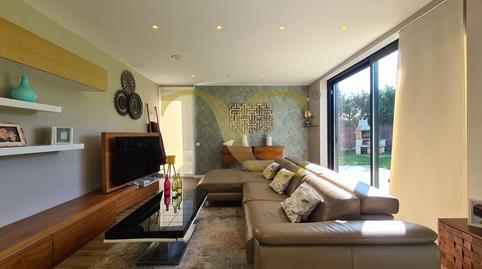 Foto 2 de Casa o xalet en venda a Calle de Luís Ortiz Berrocal, Bernueces, Gijón