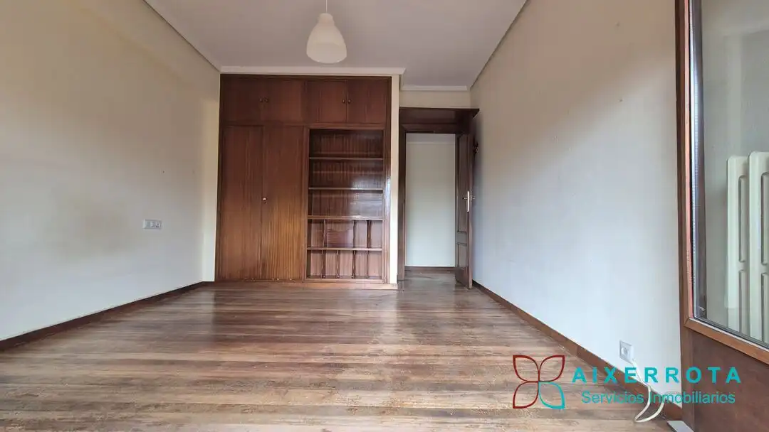 Habitación de Piso en venta en Getxo  con Calefacción, Terraza y Trastero