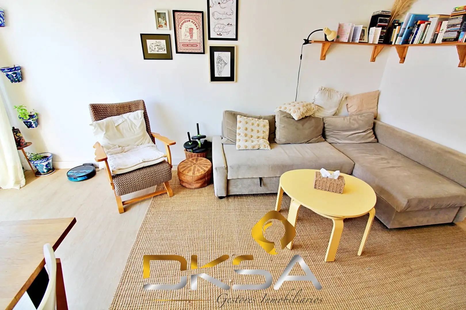 Living room of Flat for rent in Castellón de la Plana / Castelló de la Plana  with Heating, Parquet flooring and Furnished