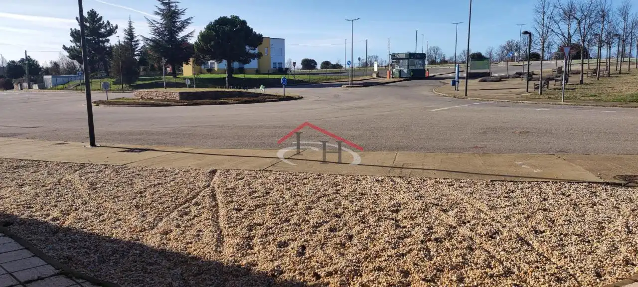 Flat for sale in Garrafe de Torío  with Heating, Parquet flooring and Storage room