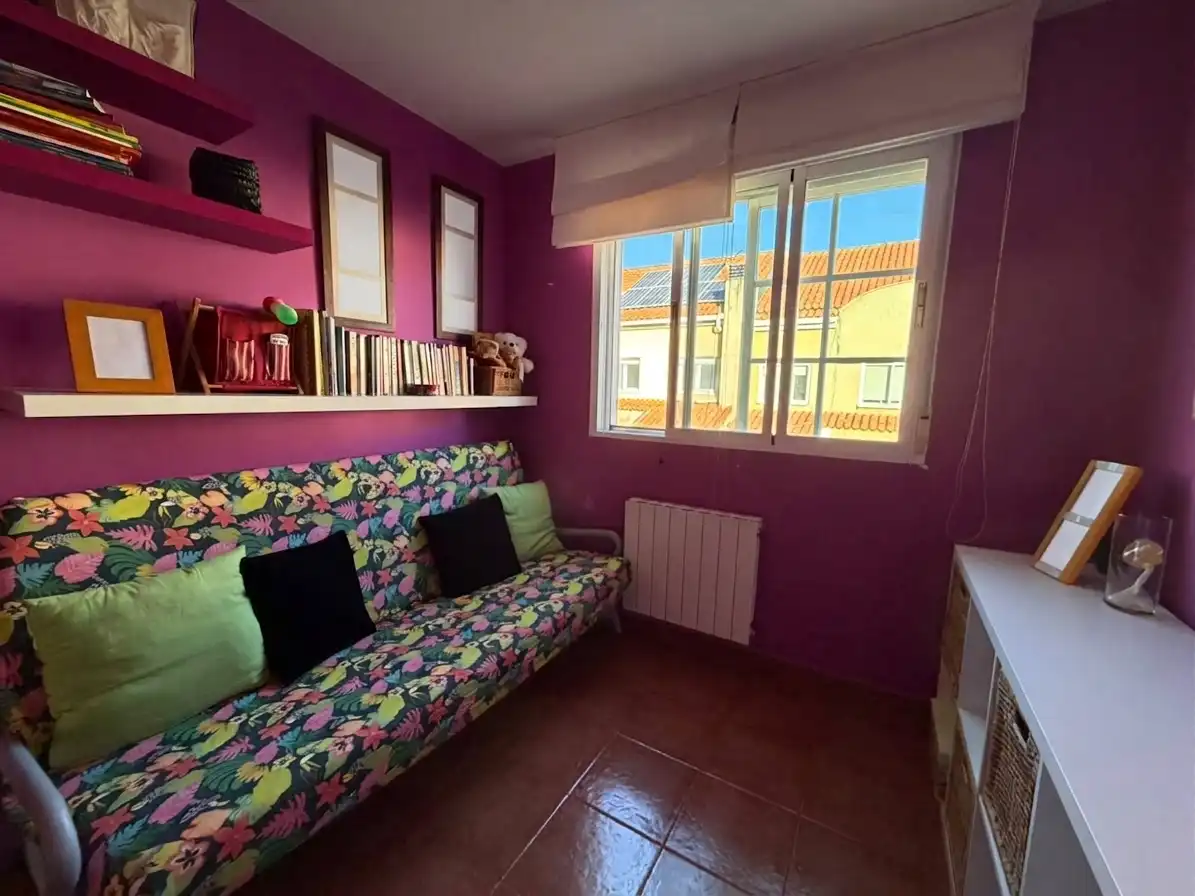 Habitación de Casa adosada en venta en Villanubla con Calefacción