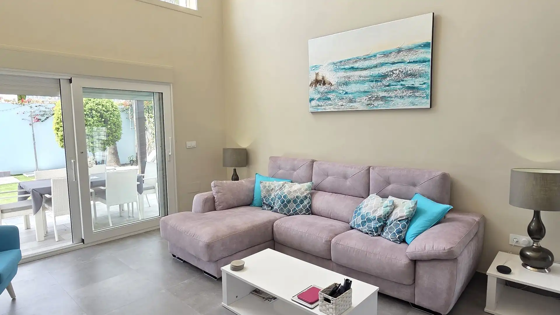 Sala d'estar de Casa o xalet en venda en Cartagena amb Aire condicionat, Jardí privat i Terrassa