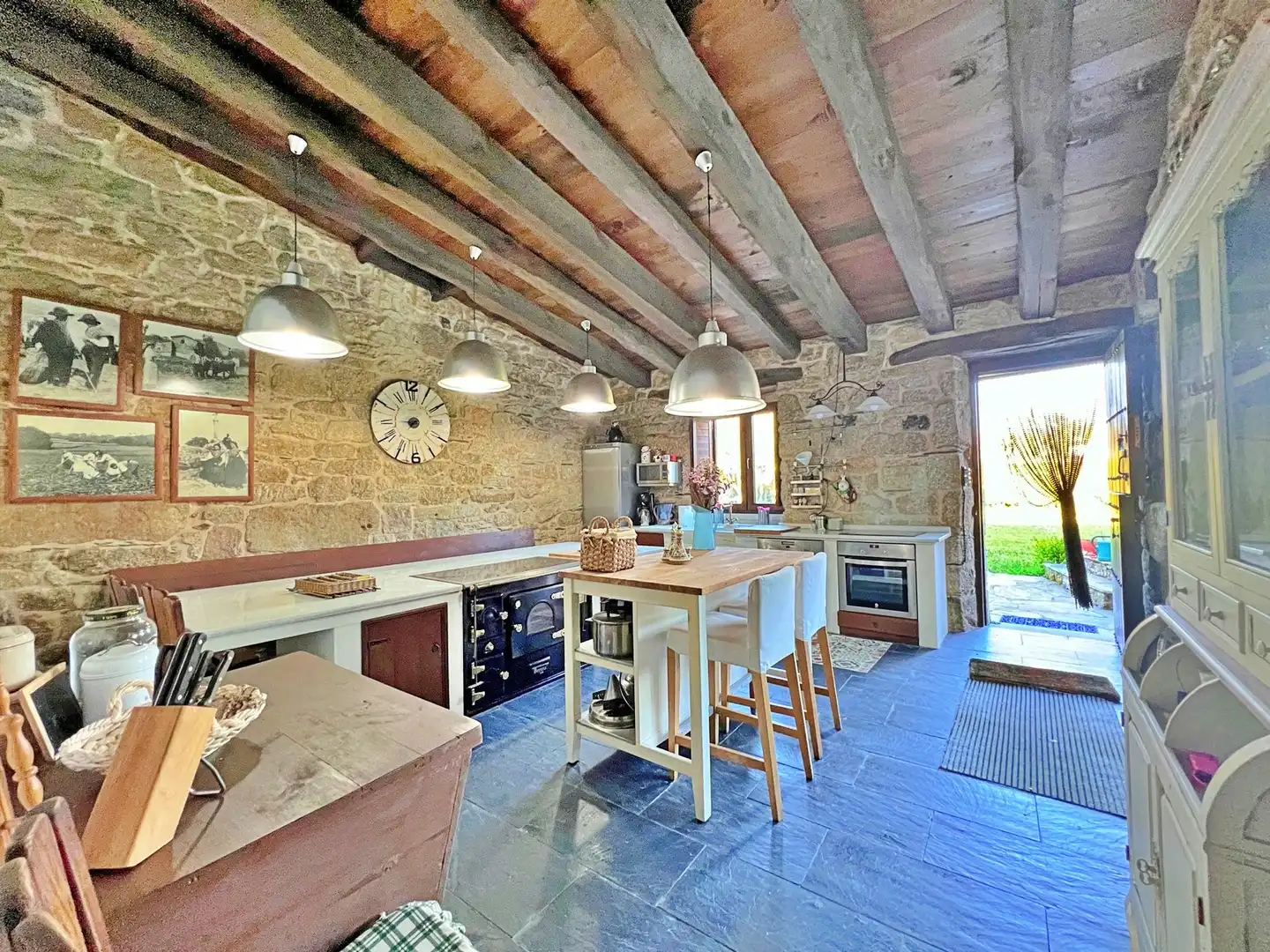 Cocina de Casa o chalet de alquiler en Lugo con Calefacción, Jardín privado y Amueblado