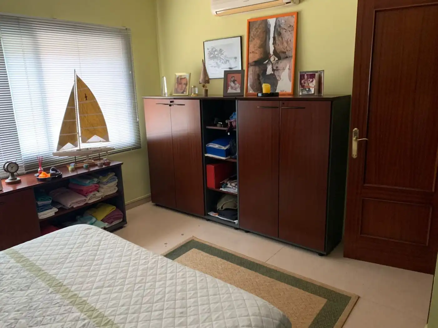 Schlafzimmer von Büro zur Miete in Vilanova i la Geltrú mit Heizung und Abstellraum