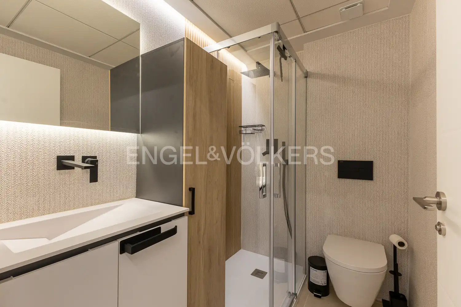 Badezimmer von Wohnung zur Miete in Dénia mit Klimaanlage, Heizung und Privatgarten
