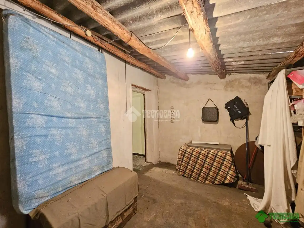 Casa adosada en venda en Balazote
