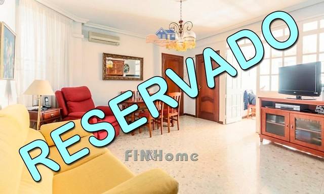 Piso en Venta en Triana Oeste