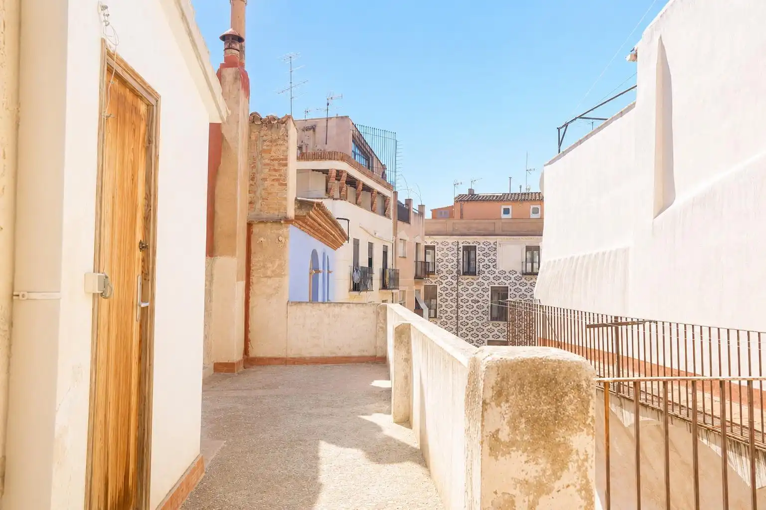 Exterior view of Houses for sale in Valls  with Heating, Terrace and Storage room