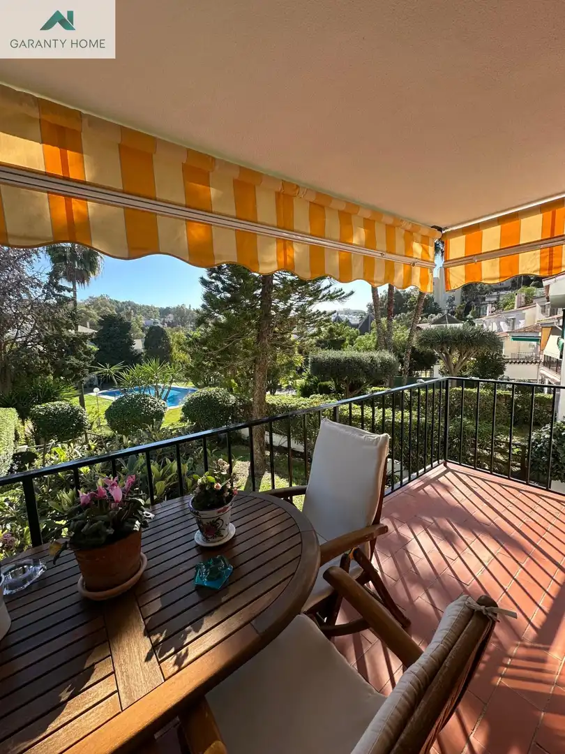 Detached house with pool for sale in Calle cerrado Calderón