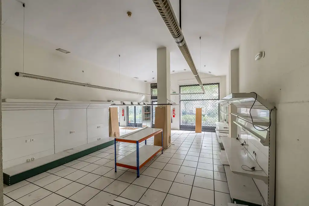 Kitchen of Commercial properties for rent in  Pamplona / Iruña