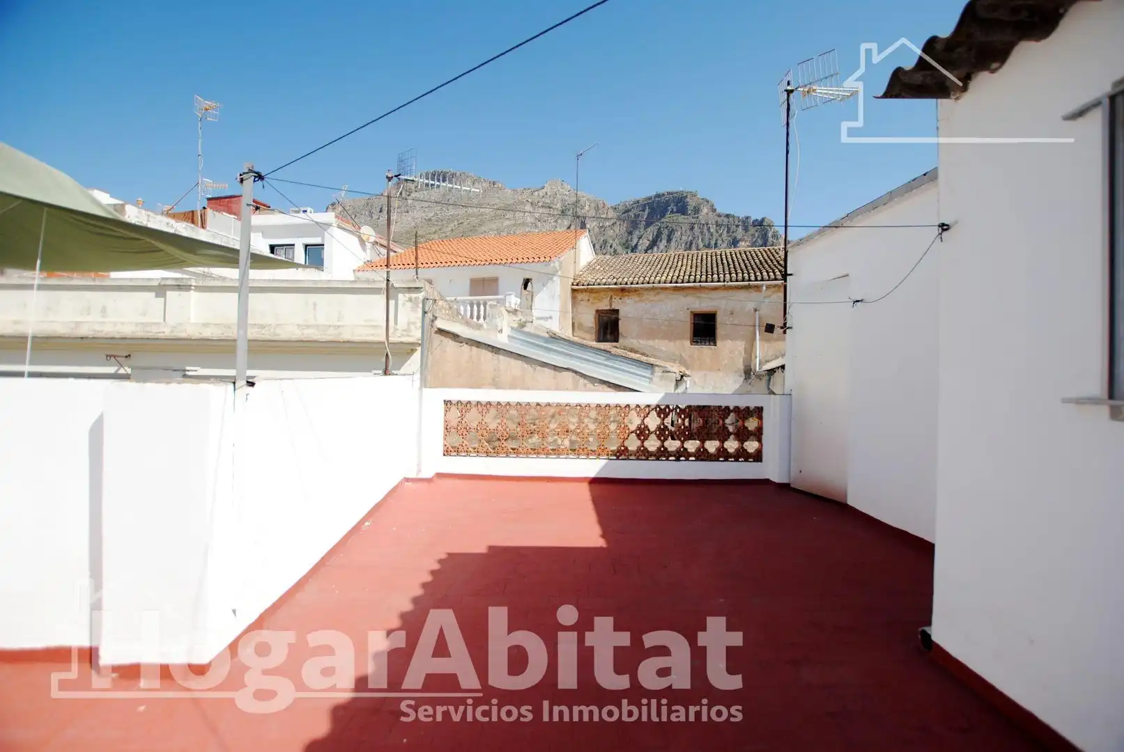 Vista exterior de Casa o chalet en venta en Tavernes de la Valldigna con Terraza, Trastero y Amueblado