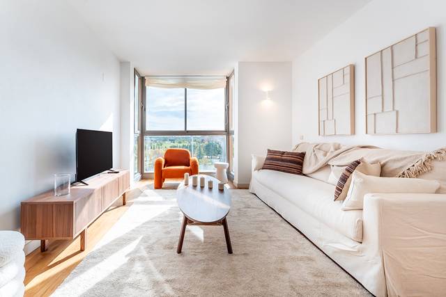 Piso en Alquiler en Calle de Isabel Clara Eugenia, 31 en Sanchinarro