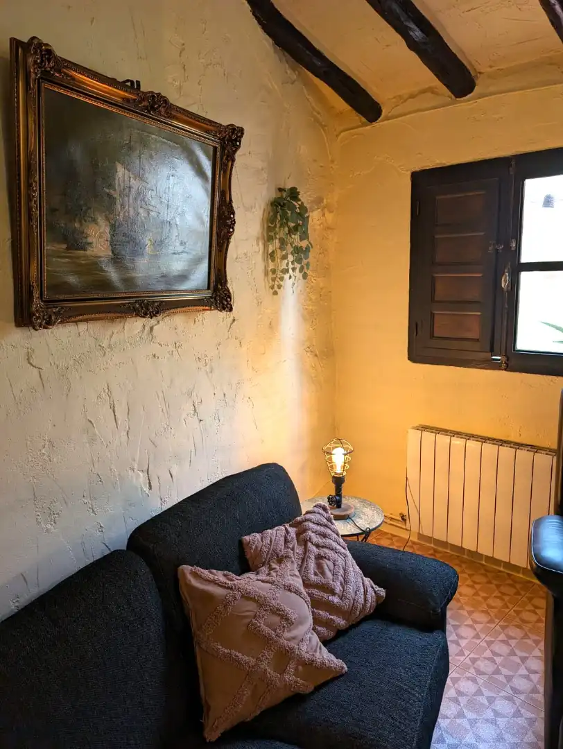 Wohnzimmer von Country house zum Verkauf in El Perelló mit Heizung und Balkon