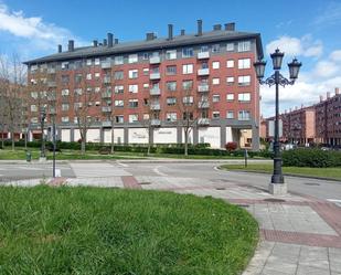 Vista exterior de Local de lloguer en Oviedo 